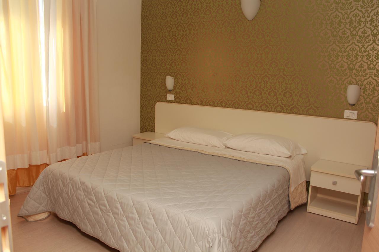 Hotel Stella Polare Rimini Exterior foto